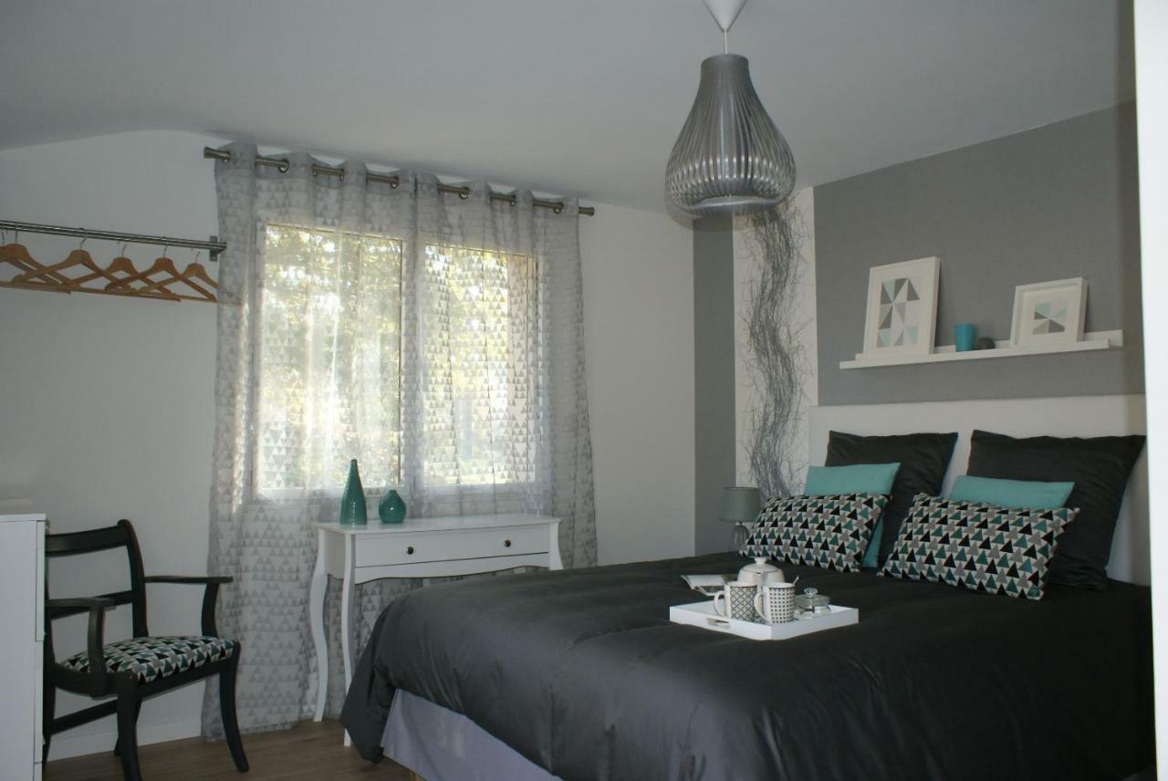 Bed and Breakfast Aux Agapanthes Pluherlin Екстер'єр фото