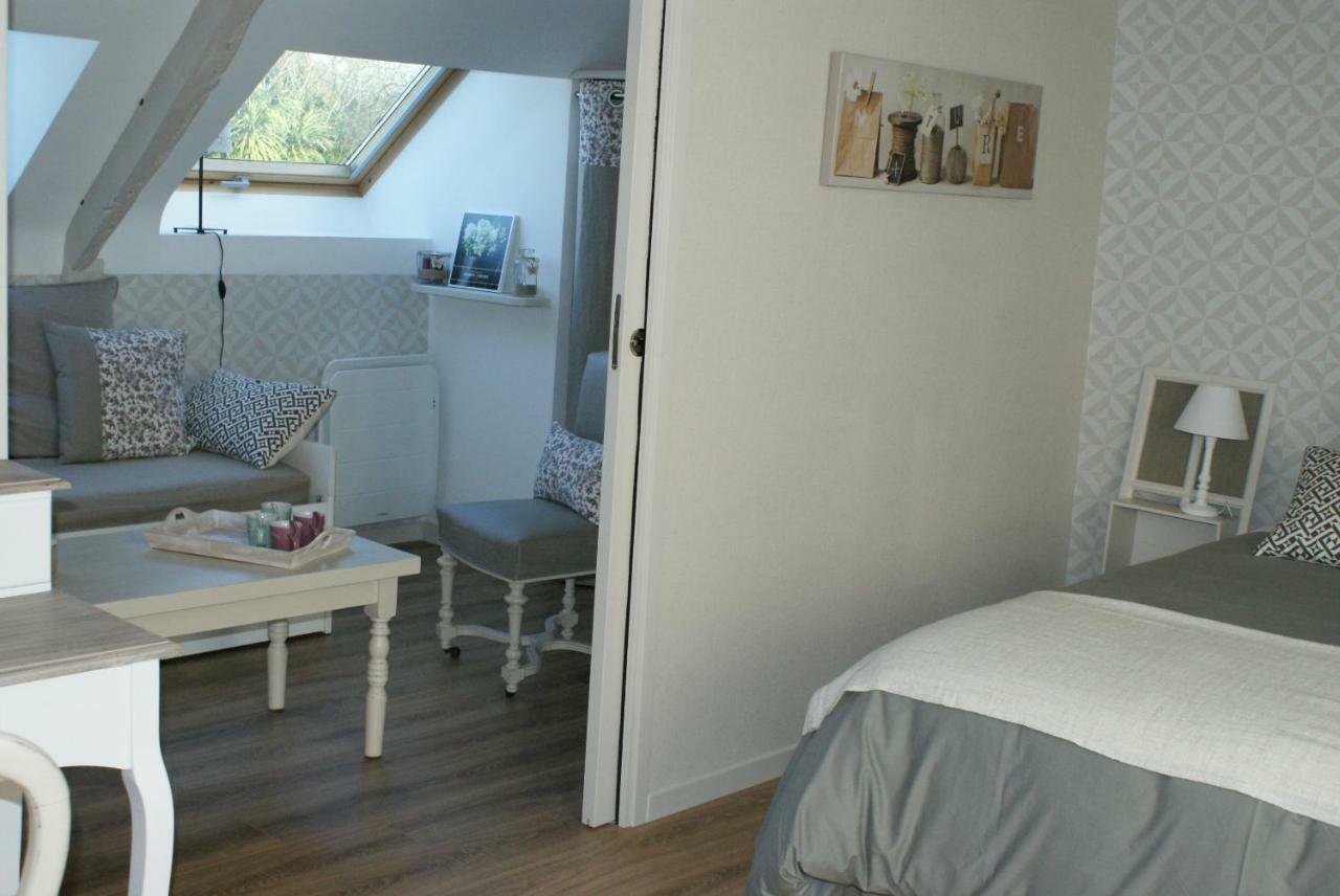 Bed and Breakfast Aux Agapanthes Pluherlin Екстер'єр фото